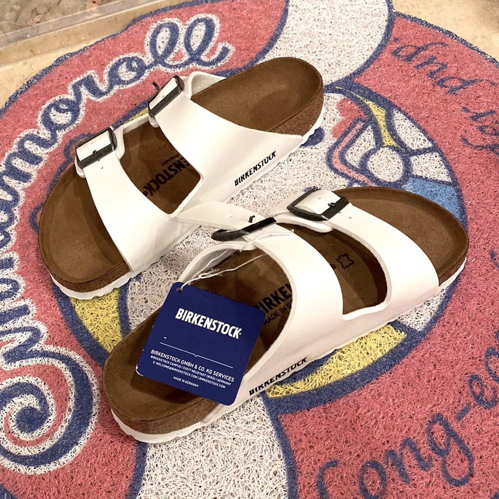 NWT White Birkenstock Arizona Sandals Size 36
